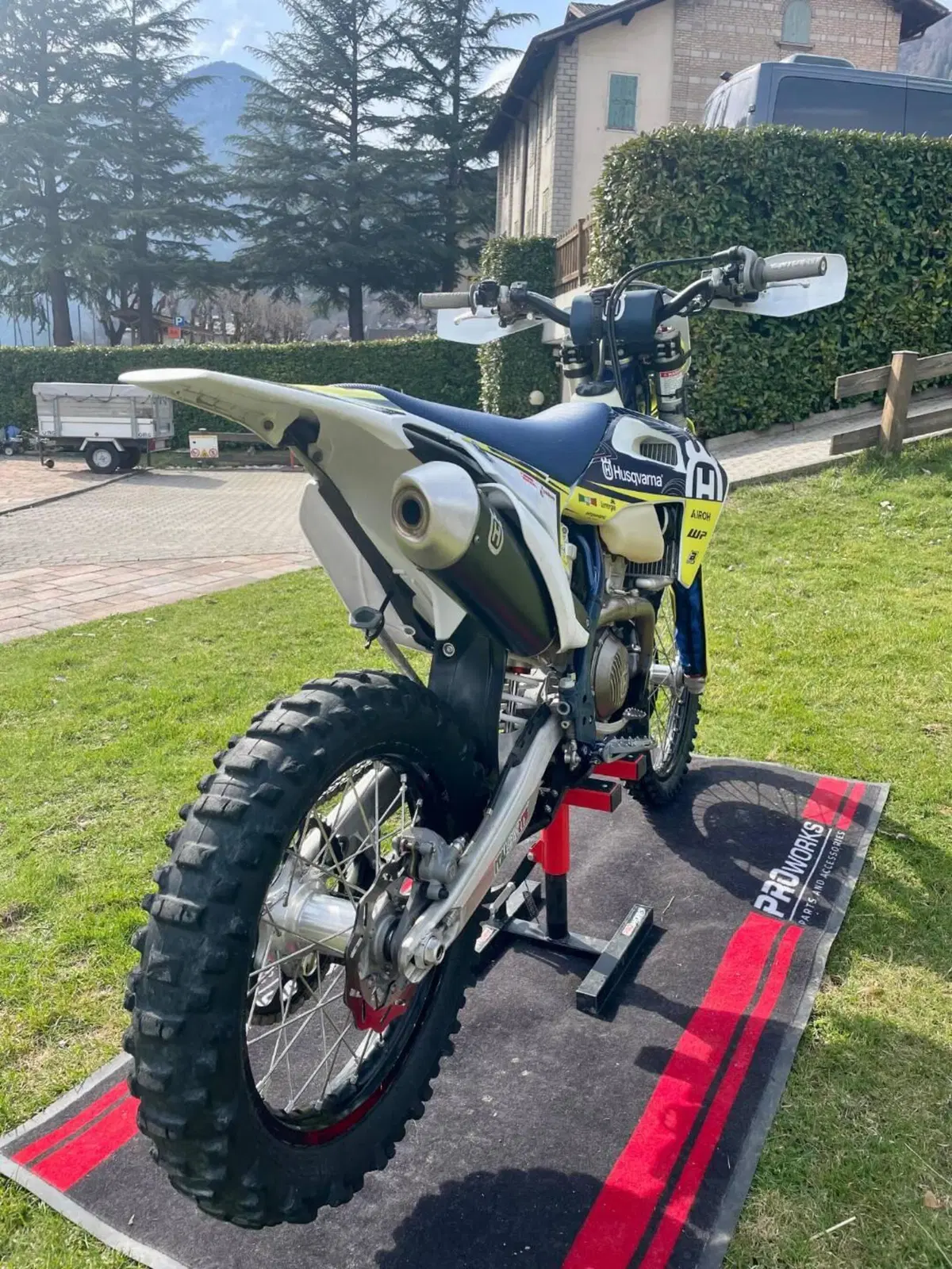 Husqvarna FE 350 (2023) (8)