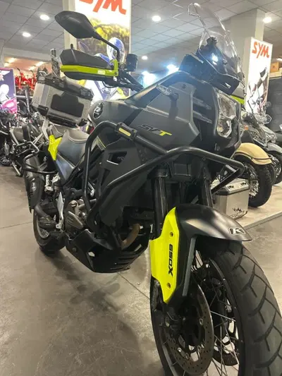 QJ Motor SVT 650 X (2024) usata