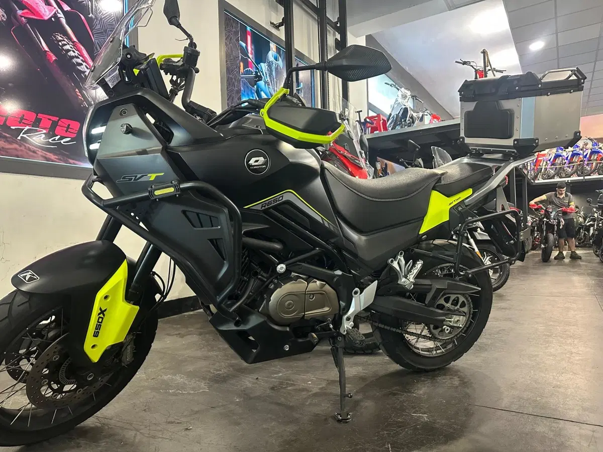 QJ Motor SVT 650 X (2024) (7)