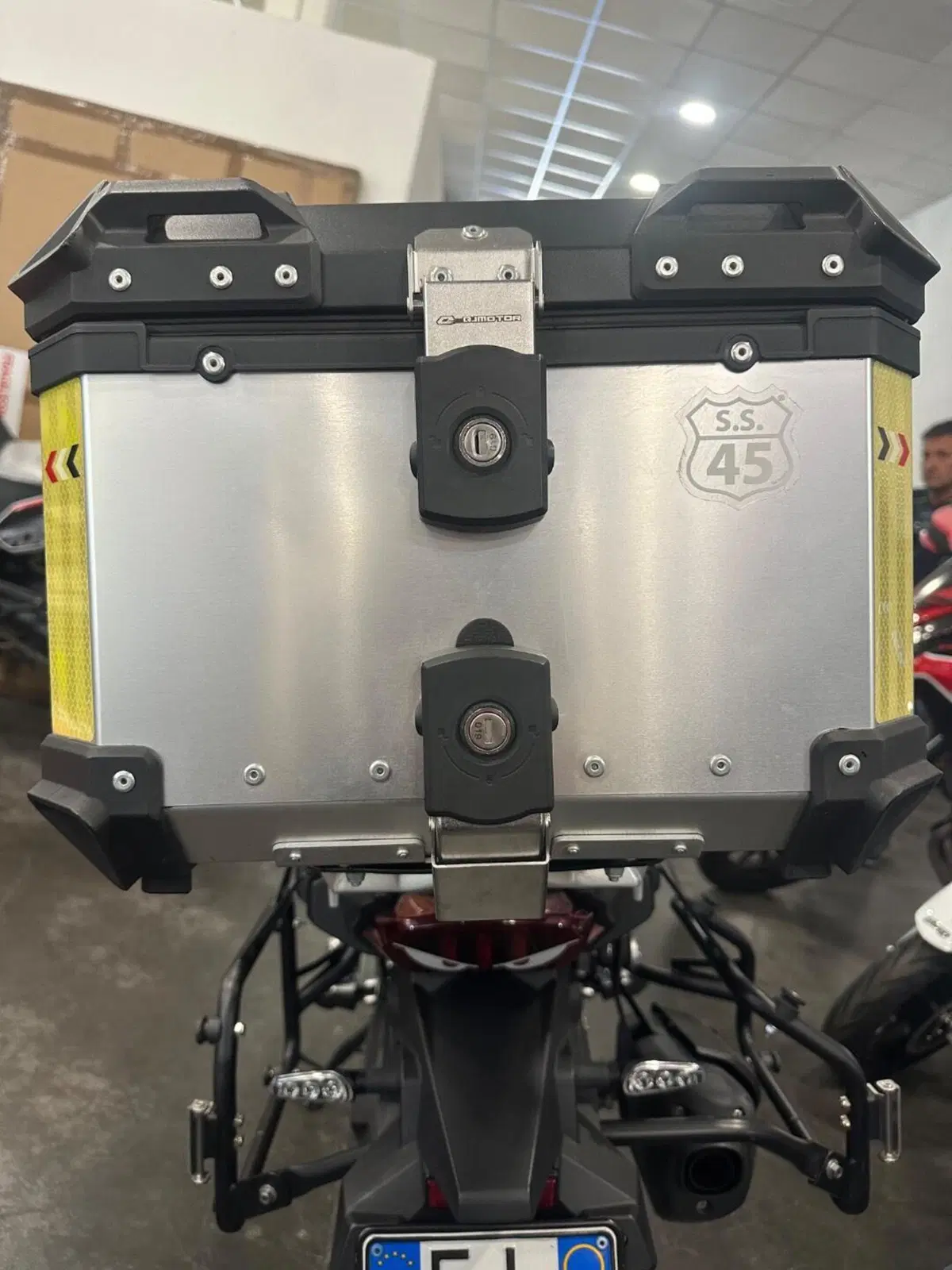 QJ Motor SVT 650 X (2024) (8)