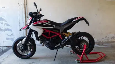 Ducati Hypermotard 821 SP (2013 - 15) usata