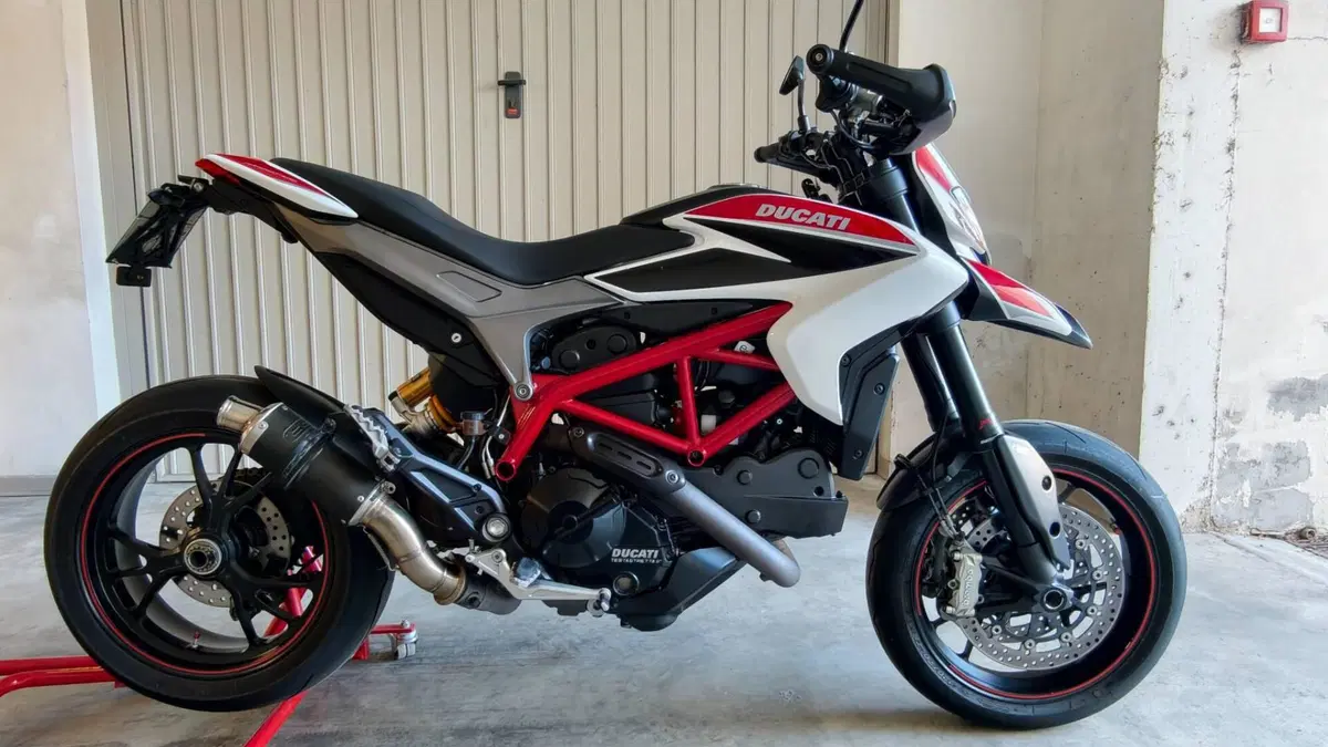 Ducati Hypermotard 821 SP (2013 - 15) (2)
