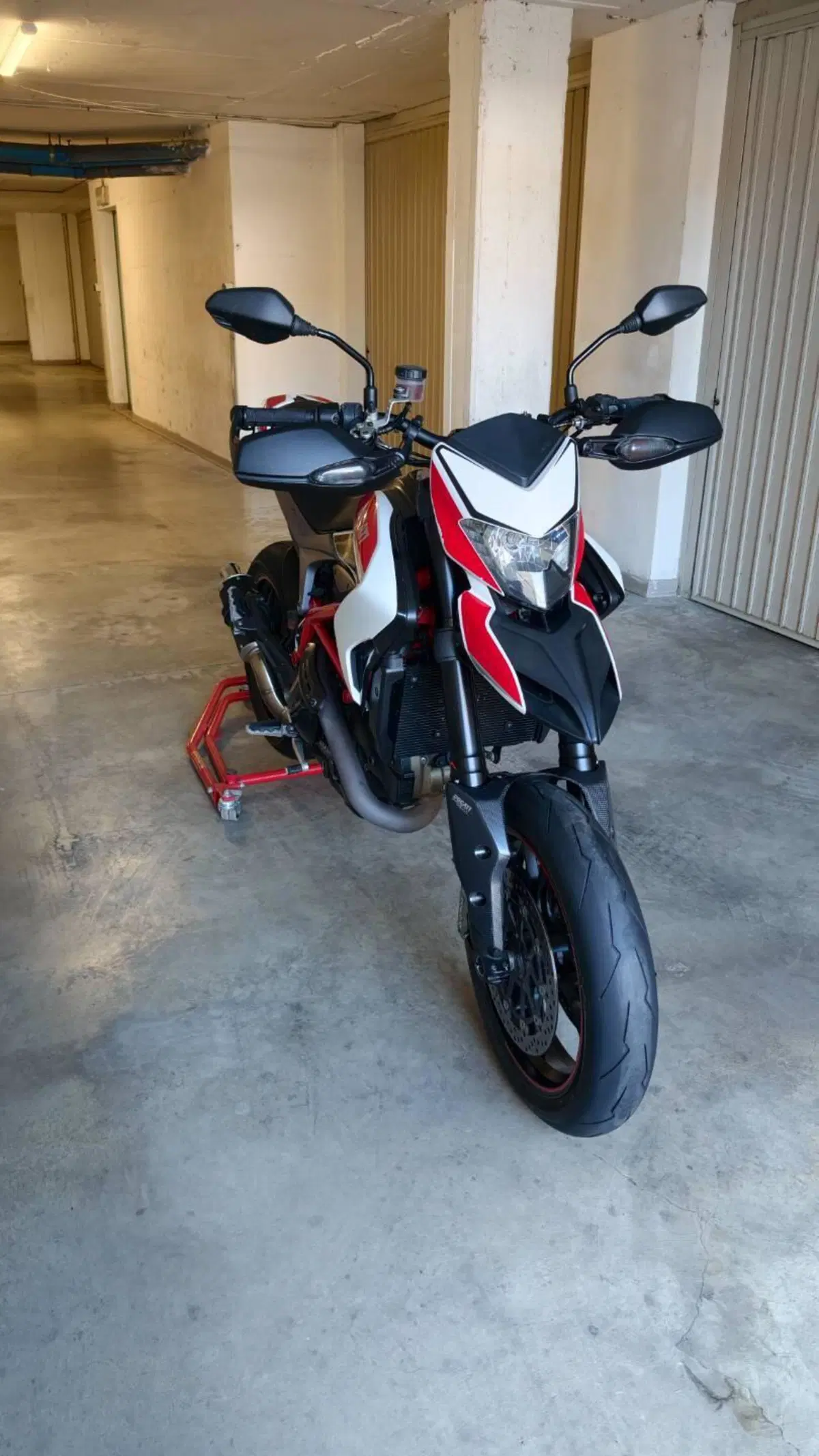 Ducati Hypermotard 821 SP (2013 - 15) (5)