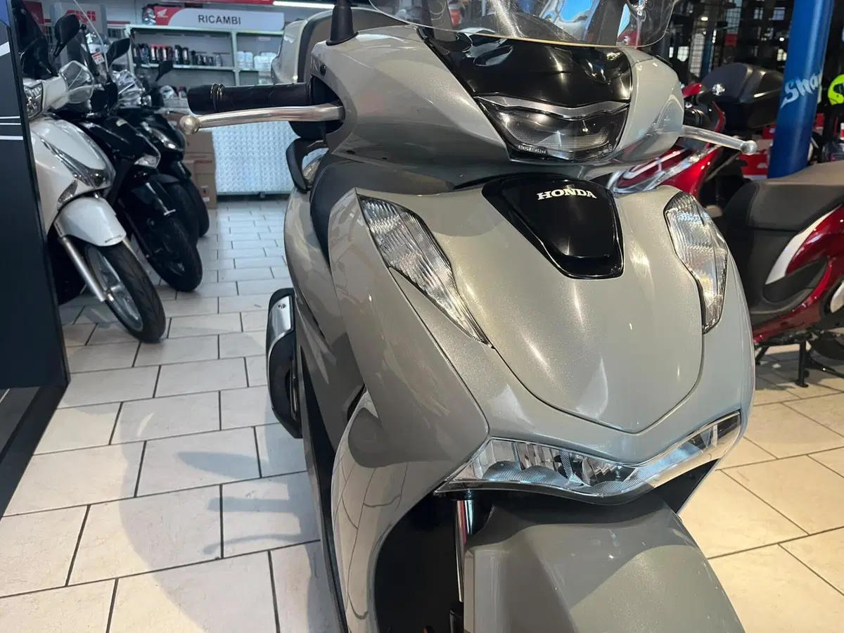 Honda SH 125i (2024 - 25) (5)