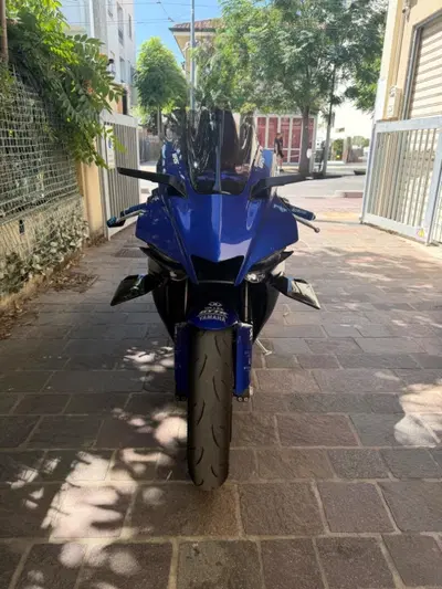Yamaha YZF R1 (2020 - 25) usata