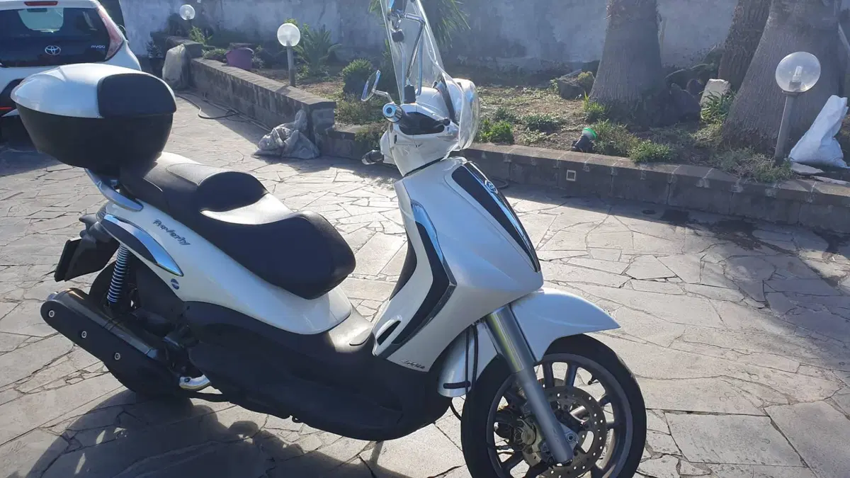 Piaggio Beverly Tourer 400 (2008 - 11) (3)