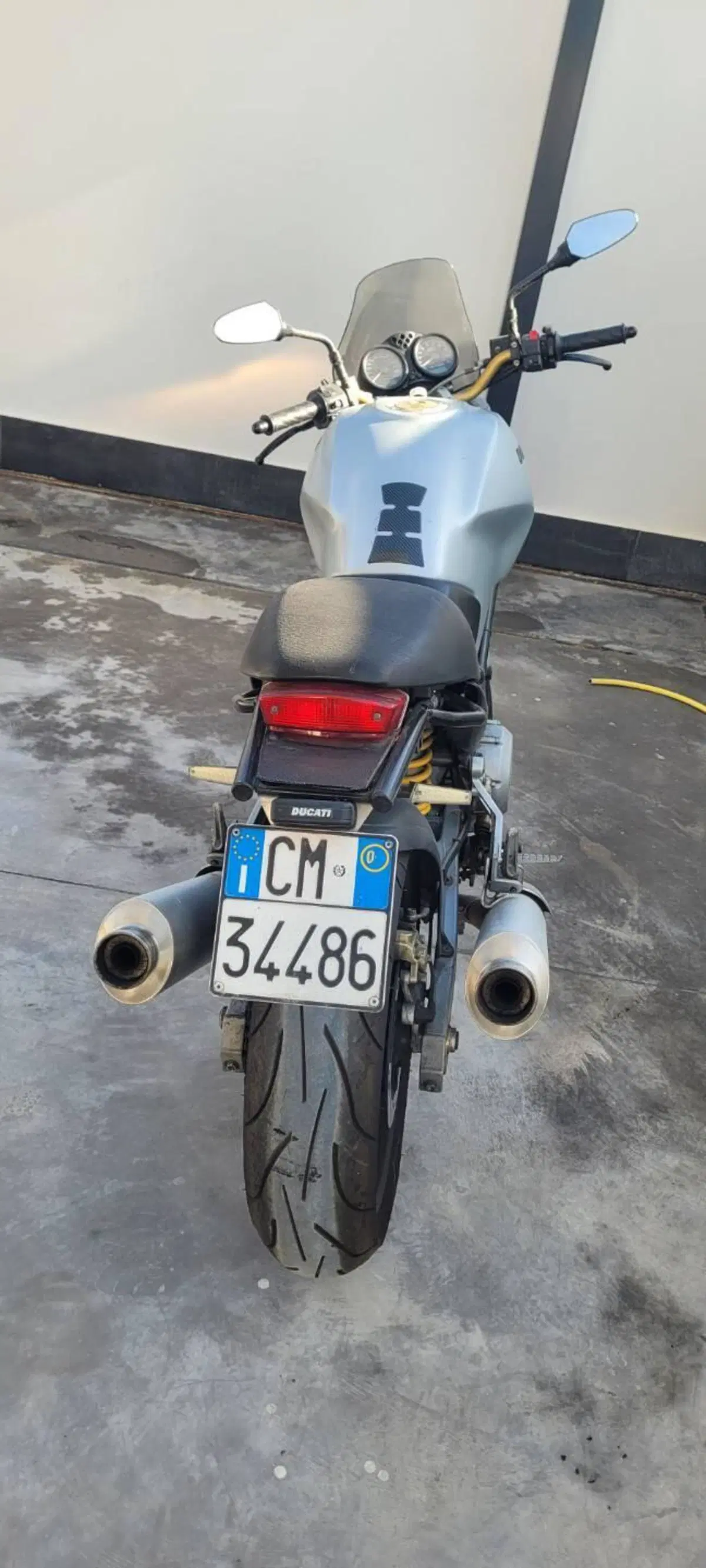 Ducati Monster 400 (2000 - 02) (3)