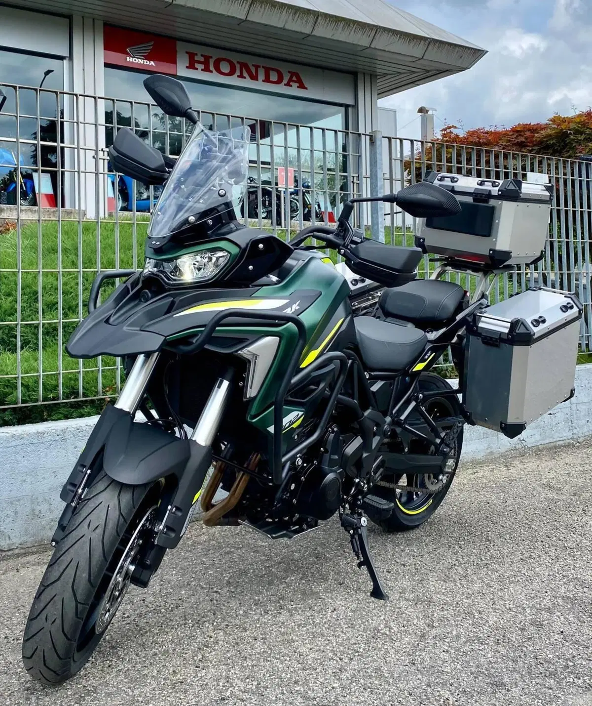 Benelli TRK 702 (2023 - 25) (3)