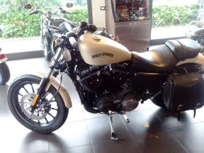 Harley-Davidson 883 Iron (2014 - 16) - XL 883N usata