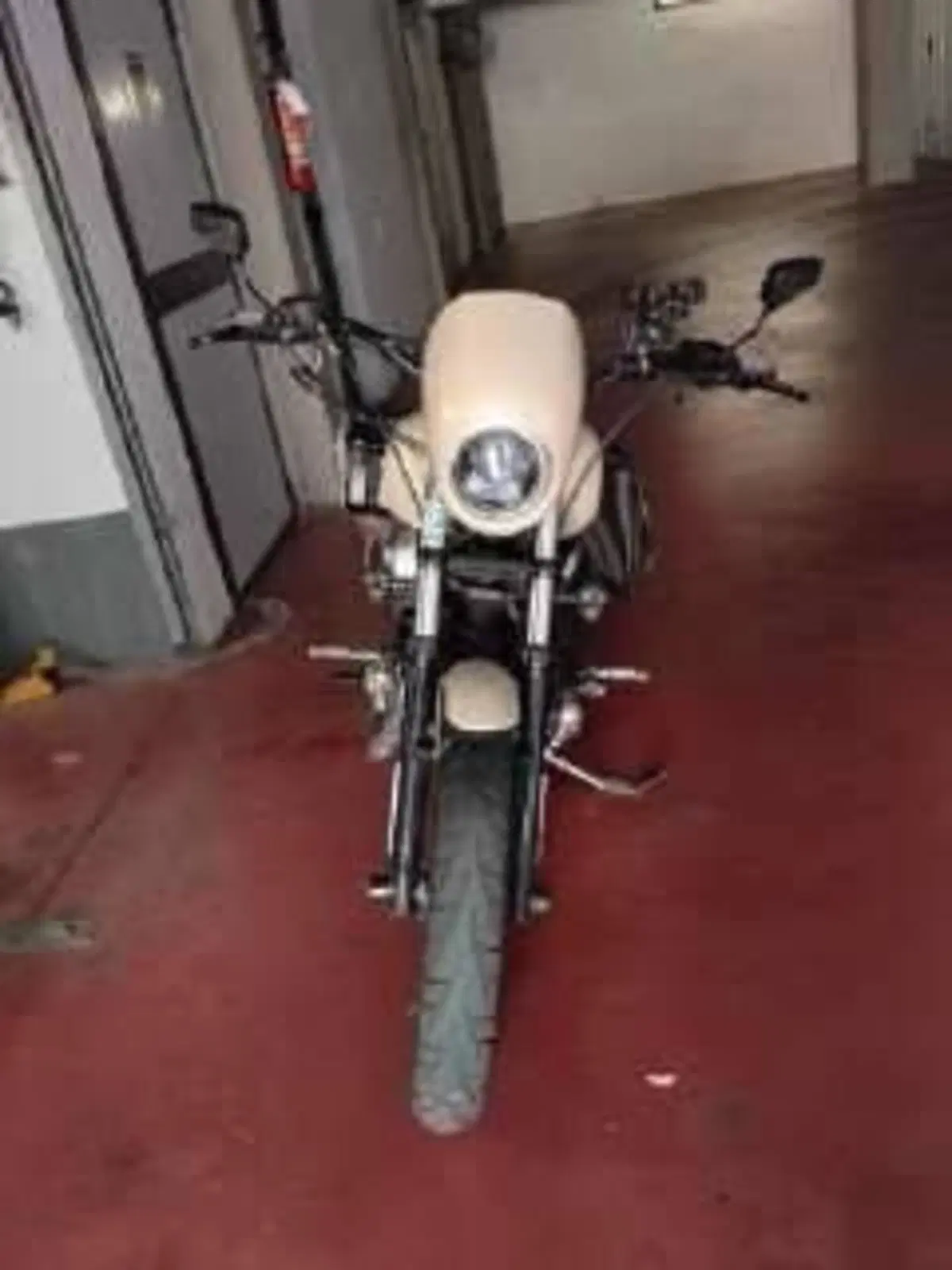 Harley-Davidson 883 Iron (2014 - 16) - XL 883N (7)