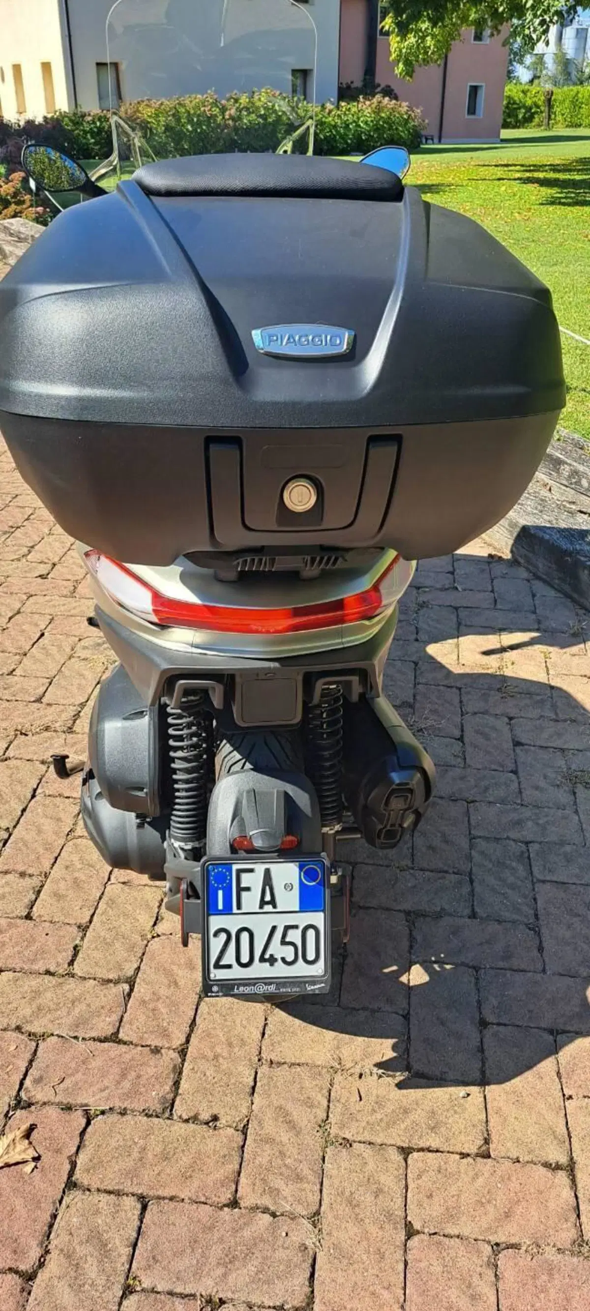 Piaggio MP3 530 ABS Hpe (2023 - 24) (4)