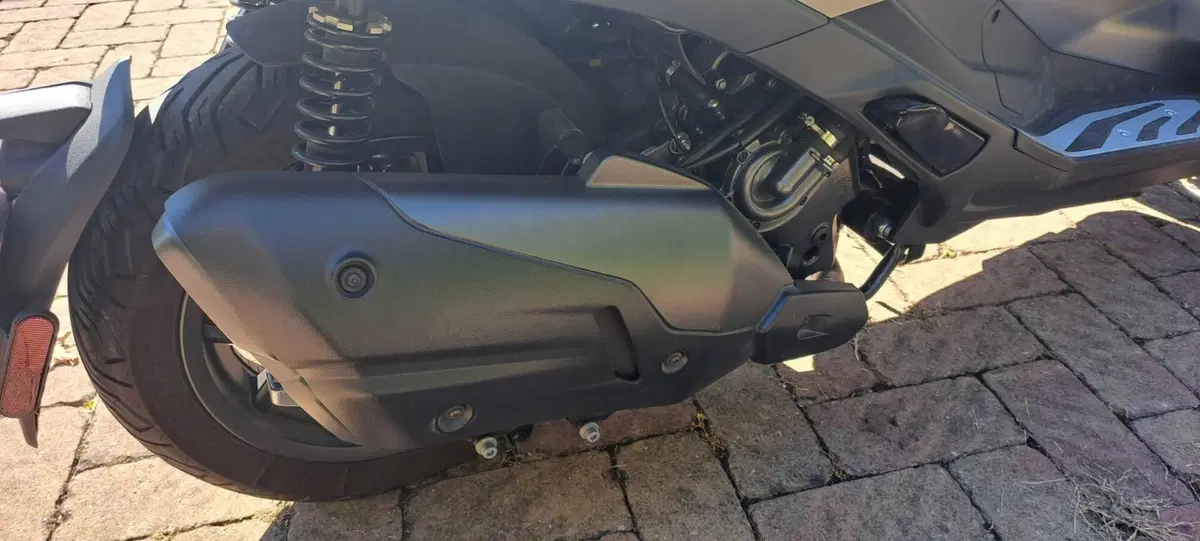Piaggio MP3 530 ABS Hpe (2023 - 24) (9)