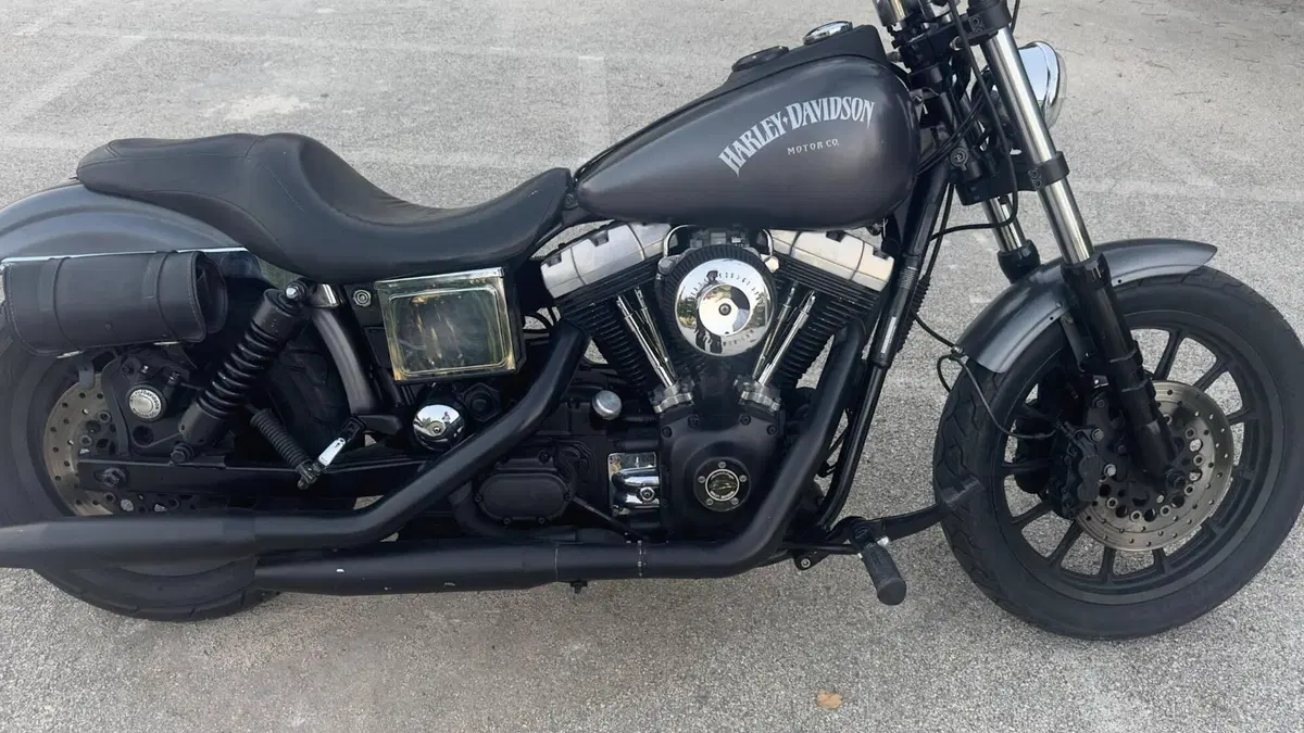 Harley-Davidson 1450 Super Glide (1999 - 02) - FXD (2)