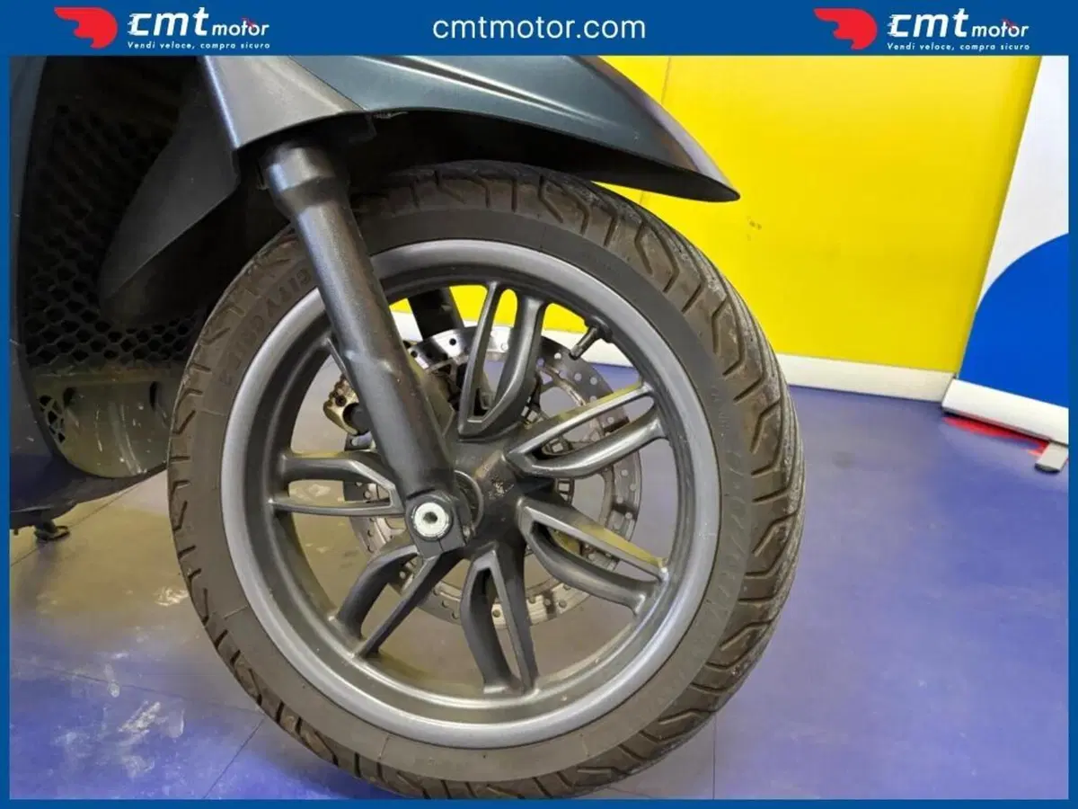 Piaggio Beverly 400 S ABS-ASR (2021 - 24) (10)