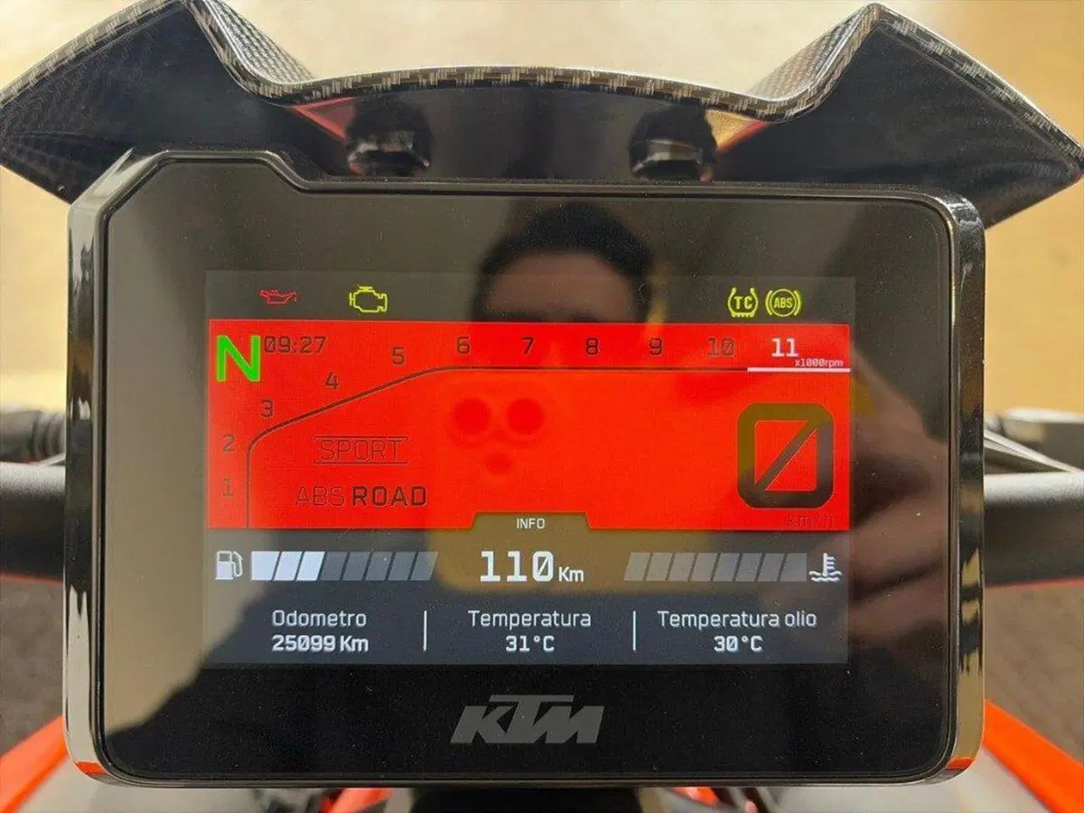 KTM 1290 Super Duke R (2021 - 23) (6)