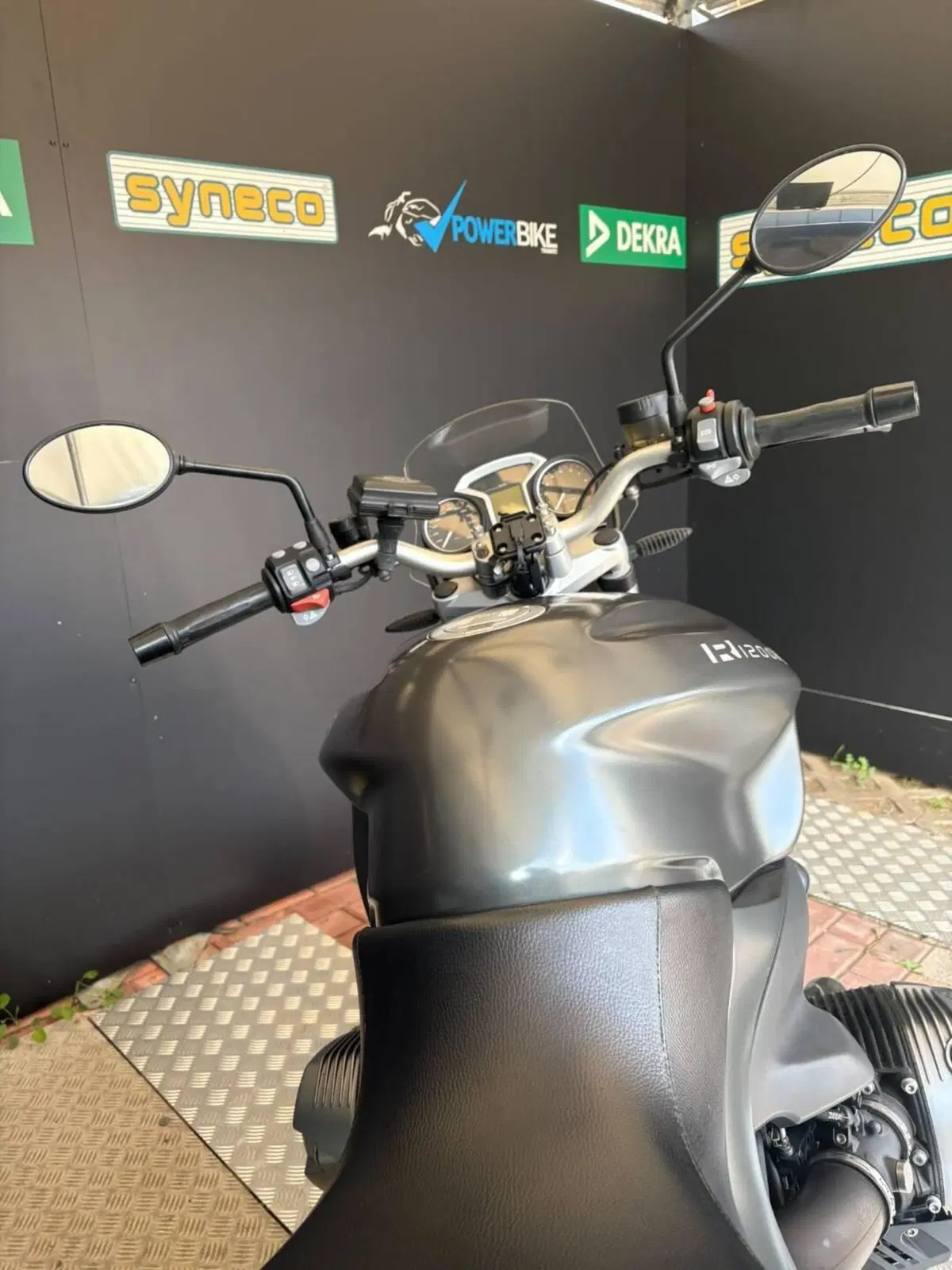 Bmw R 1200 R Classic (2011 - 12) (5)