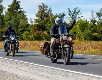 Royal Enfield One Ride 2026: 150.000 motociclisti in sella per salvare il leopardo delle nevi