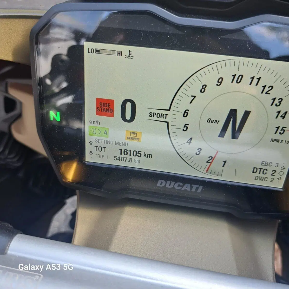 Ducati Panigale V4 S (2022 - 24) (7)