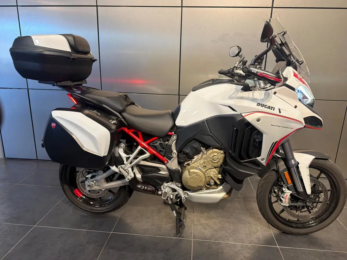 Ducati Multistrada V4 S (2021 - 24) (2)