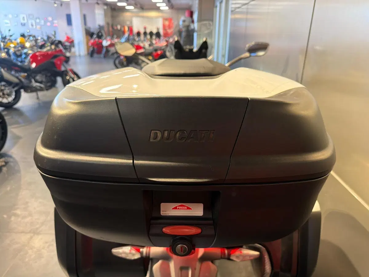 Ducati Multistrada V4 S (2021 - 24) (13)