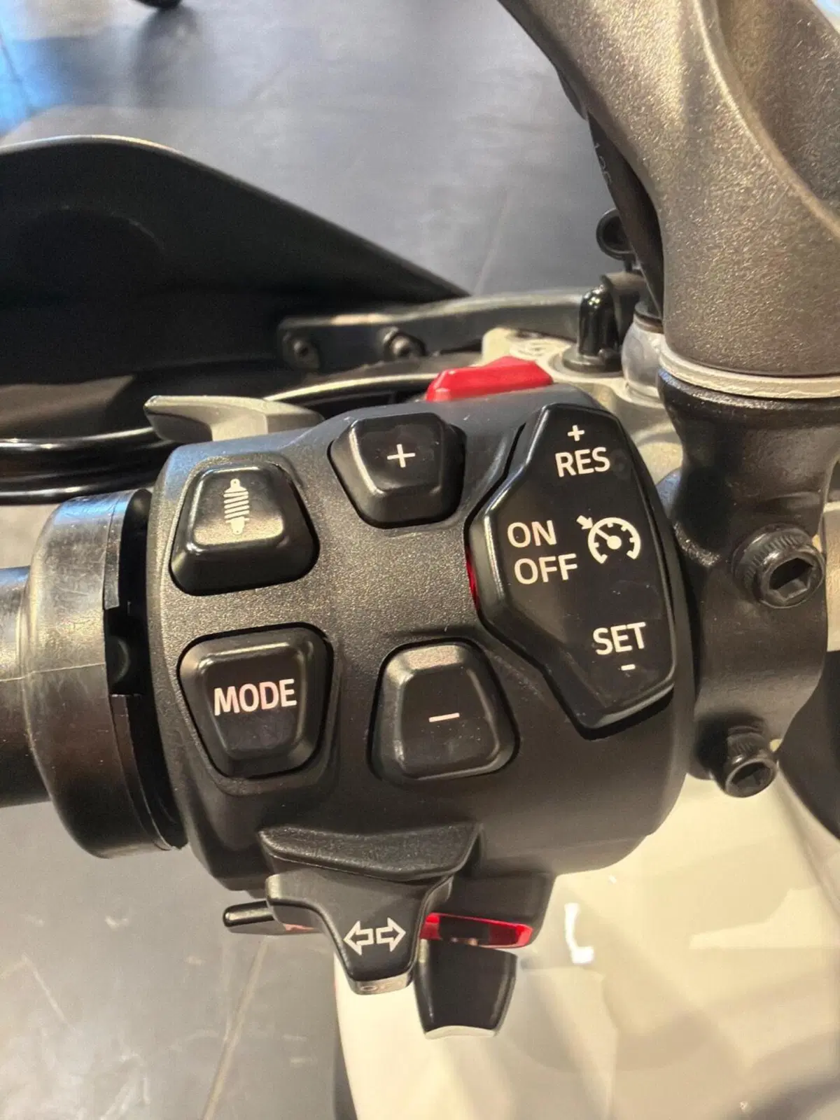 Ducati Multistrada V4 S (2021 - 24) (15)