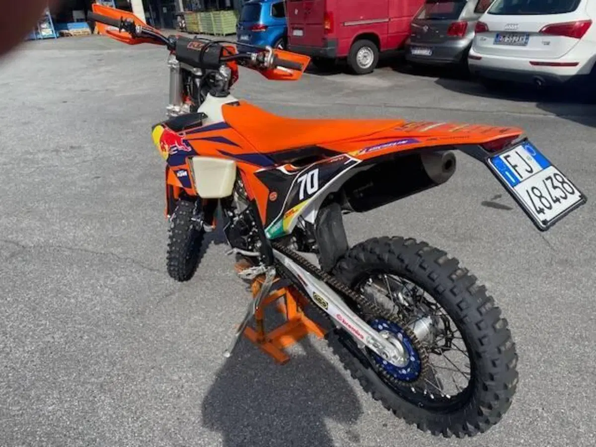 KTM 350 EXC-F (2024) (2)