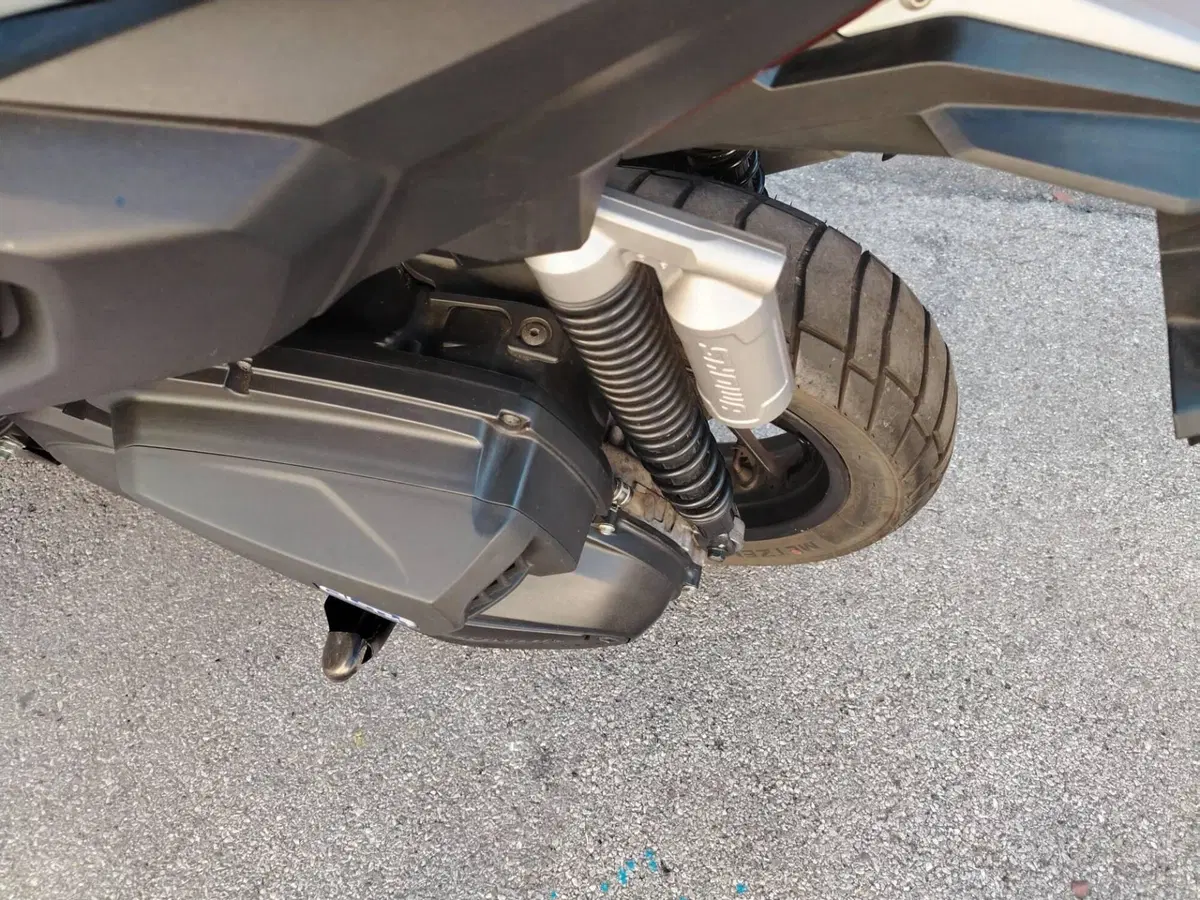 Honda ADV 350 (2022 - 24) (9)