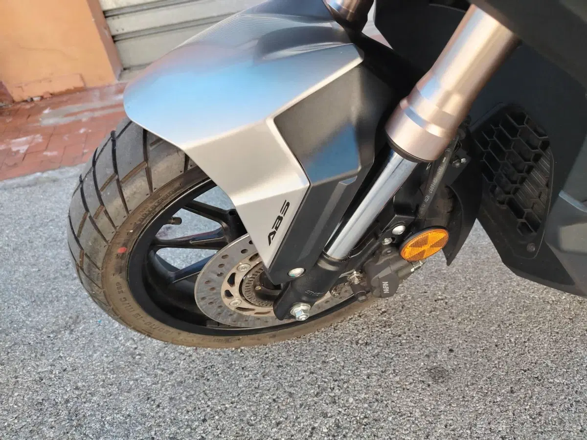 Honda ADV 350 (2022 - 24) (10)