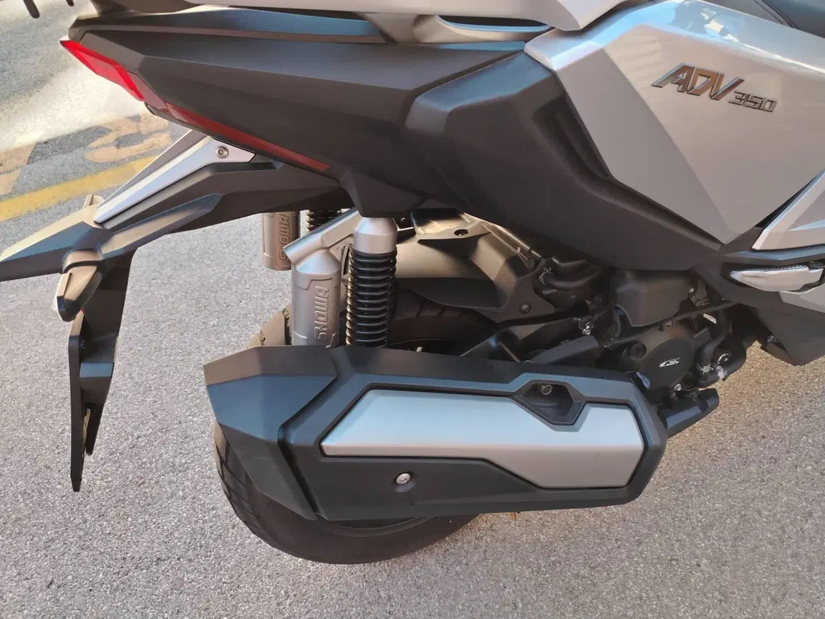Honda ADV 350 (2022 - 24) (11)