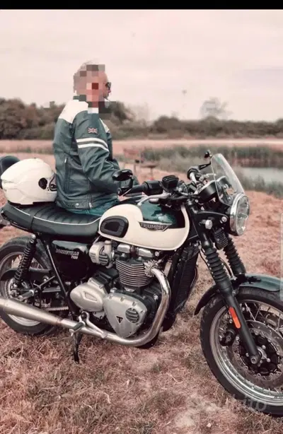 Triumph Bonneville T120 (2016 - 20) usata