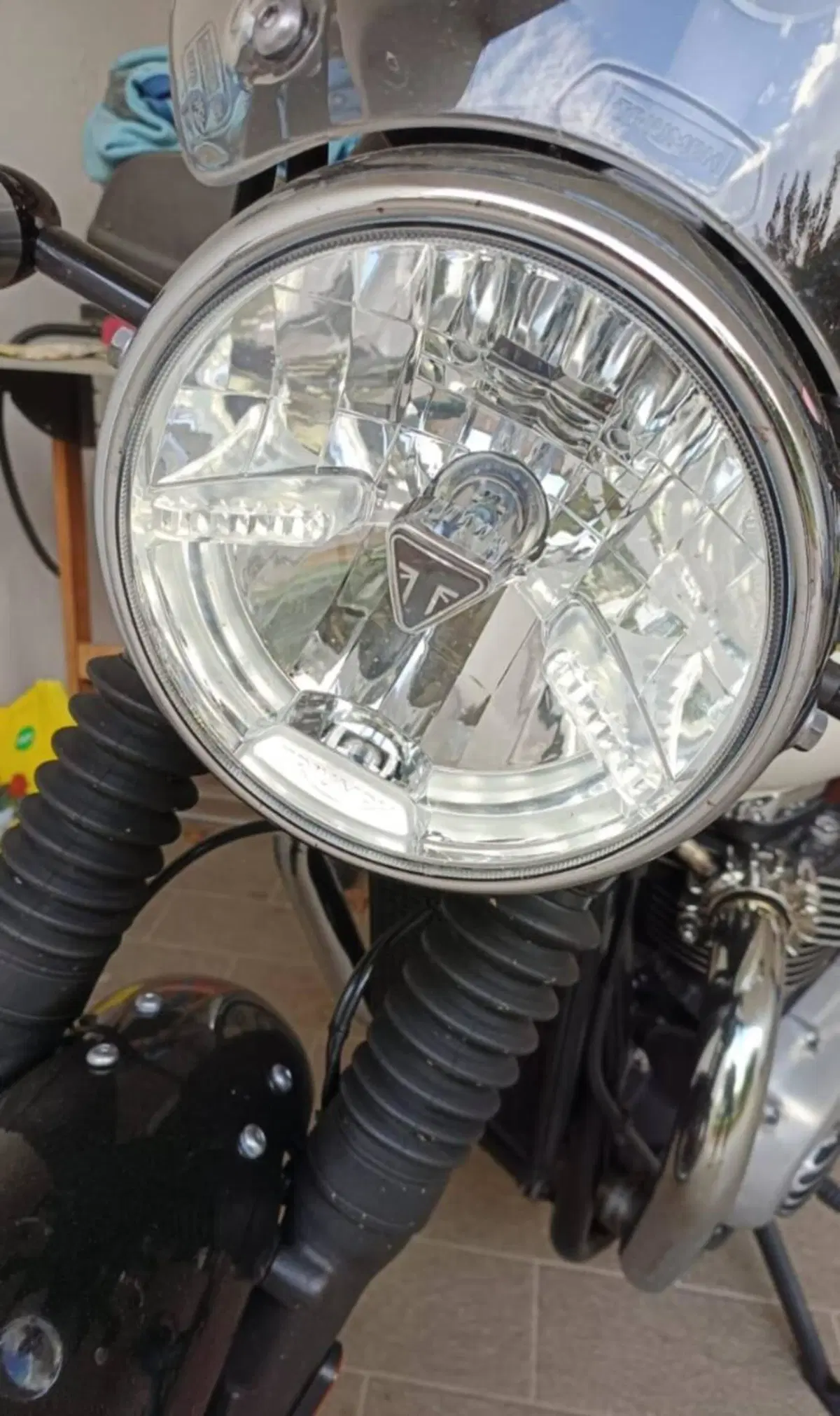 Triumph Bonneville T120 (2016 - 20) (4)