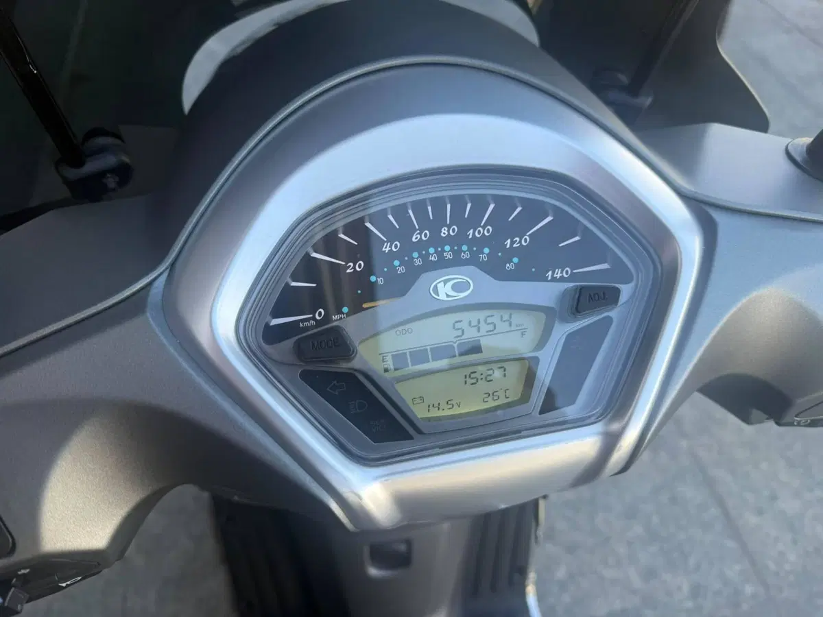 Kymco Like 125 (2021 - 26) (6)