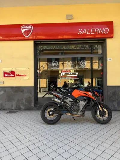KTM 790 Duke L (2023 - 24) usata