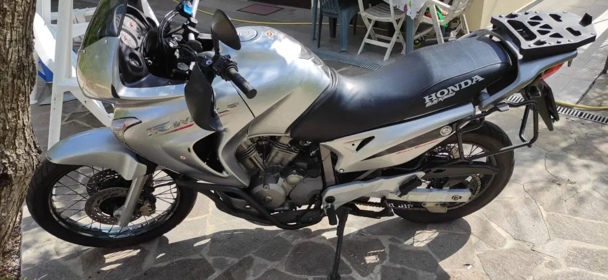 Honda Transalp XL 650V (2005 - 06) (5)