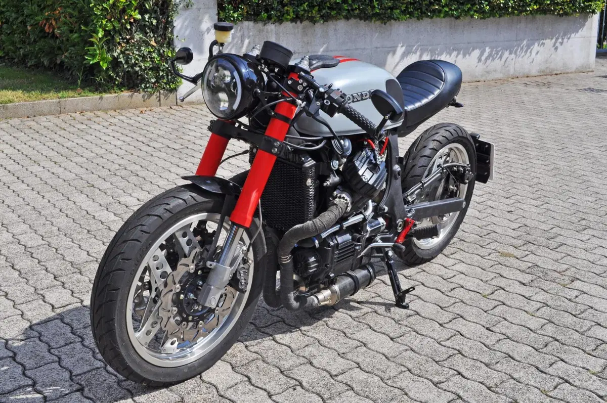 Honda CX 650 E HM - Café Racer - Iscritta FMI (4)