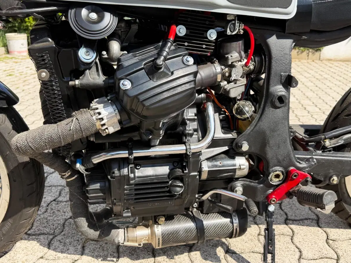 Honda CX 650 E HM - Café Racer - Iscritta FMI (7)