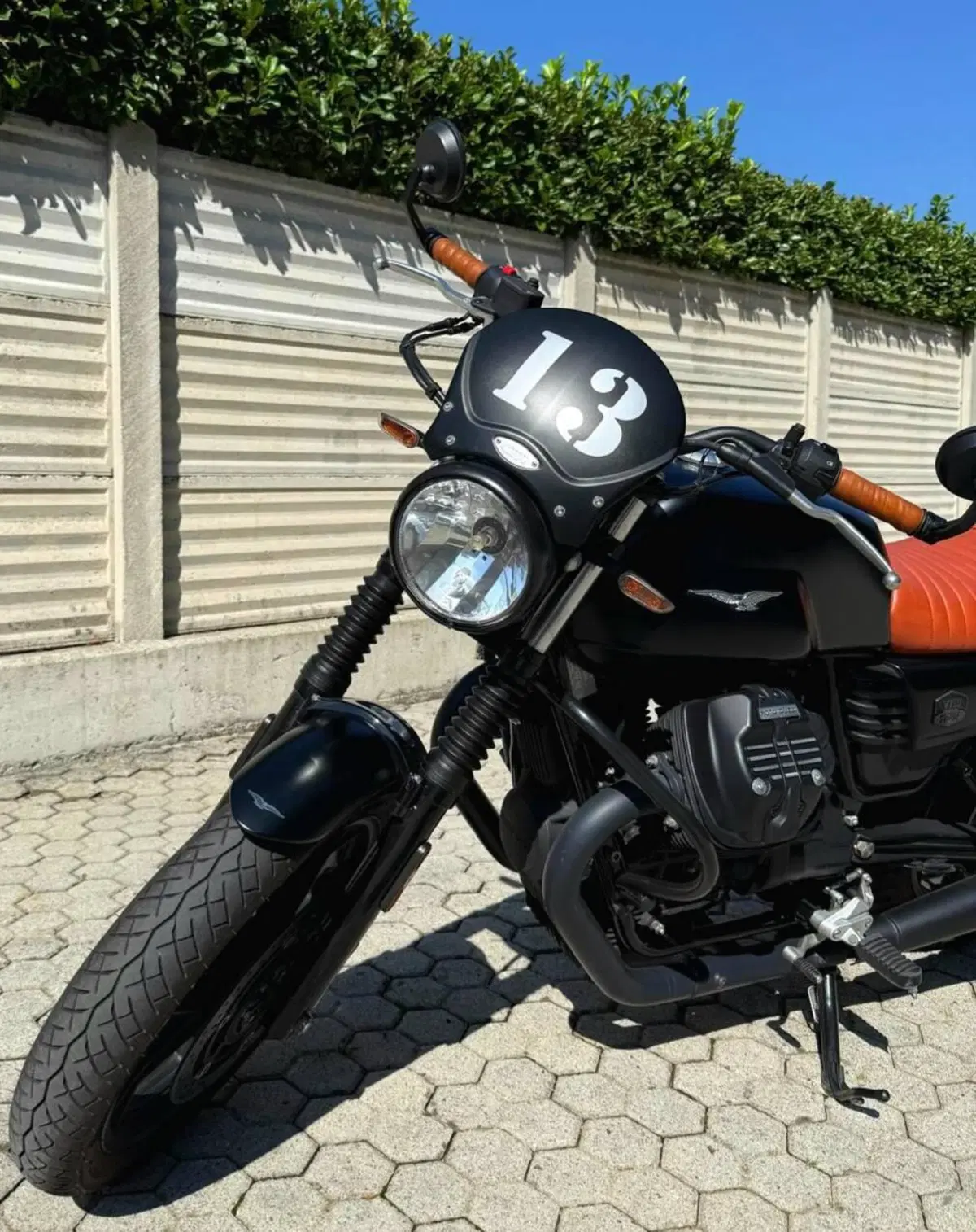 Moto Guzzi V7 III Stone Night Pack (2019 - 20) (8)