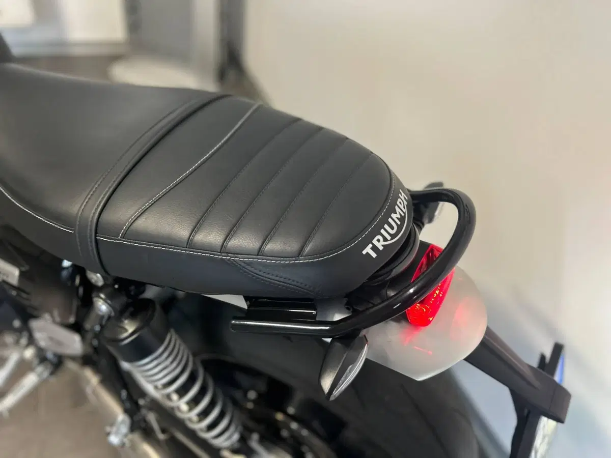 Triumph Speed Twin 1200 (2021 - 24) (7)