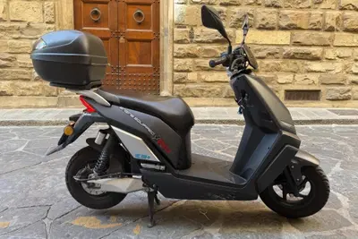Lifan E3+ (2021 - 26) usata