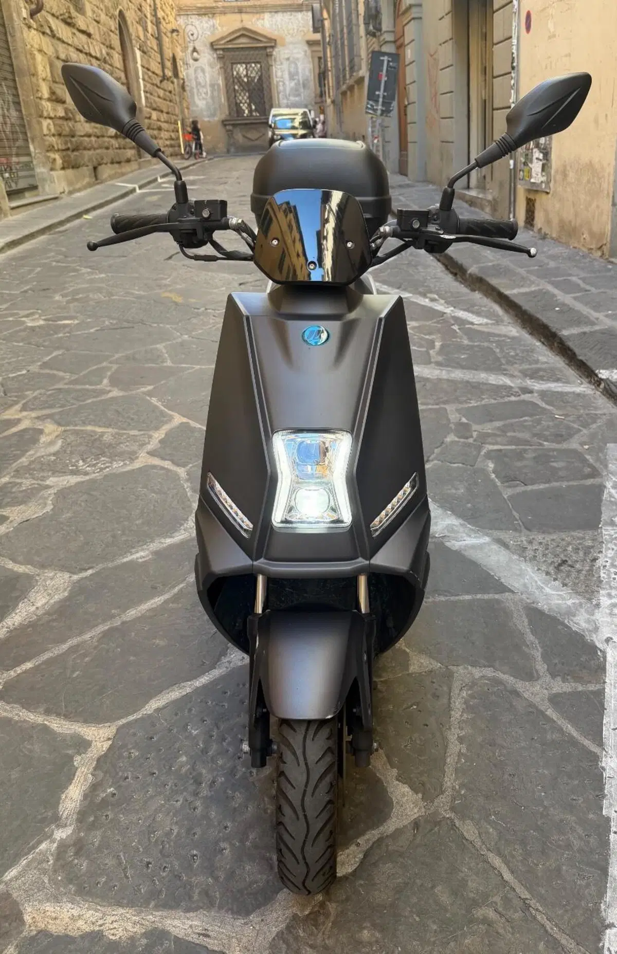 Lifan E3+ (2021 - 26) (7)