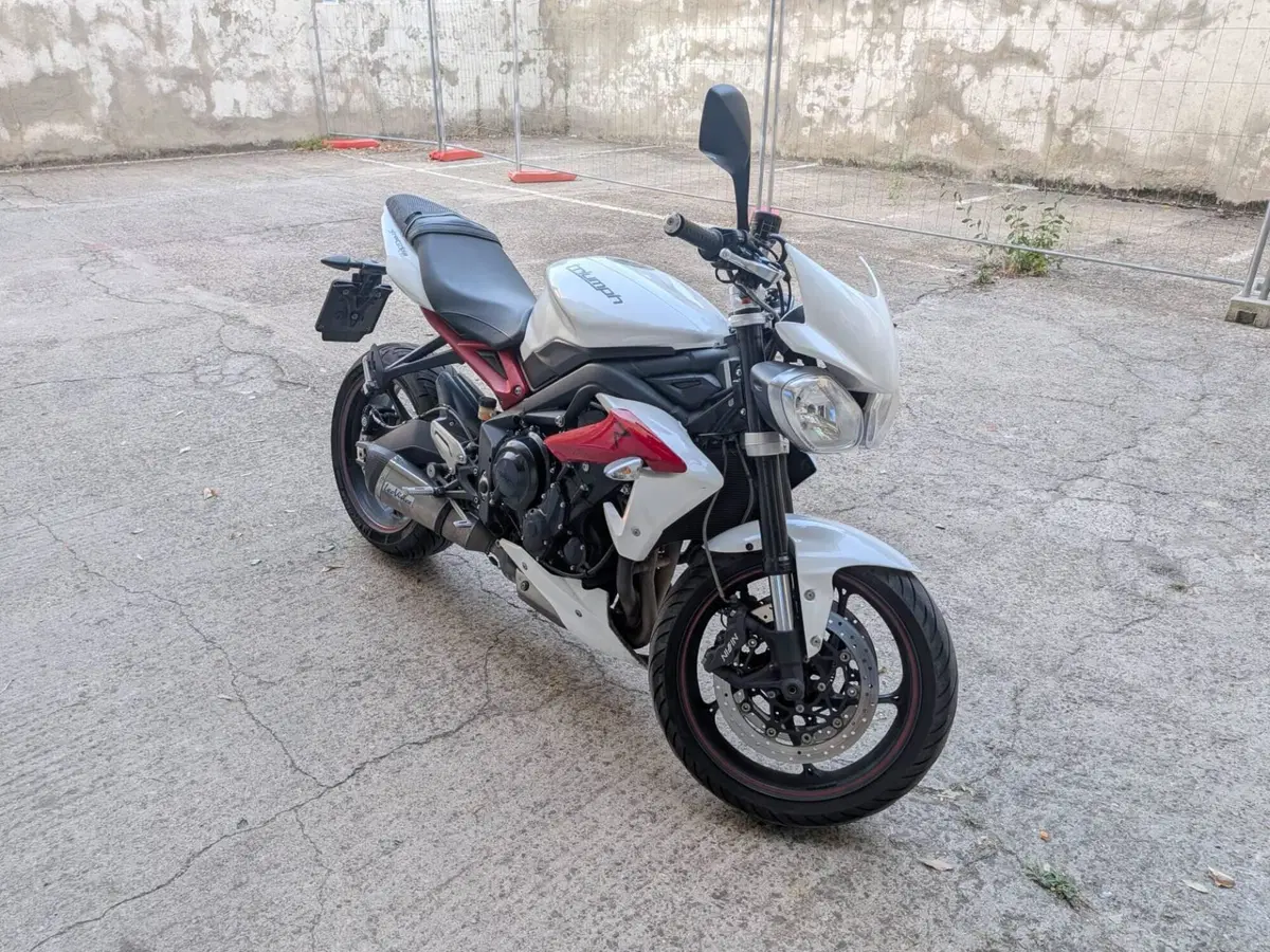 Triumph Street Triple R (2013 - 14) (5)