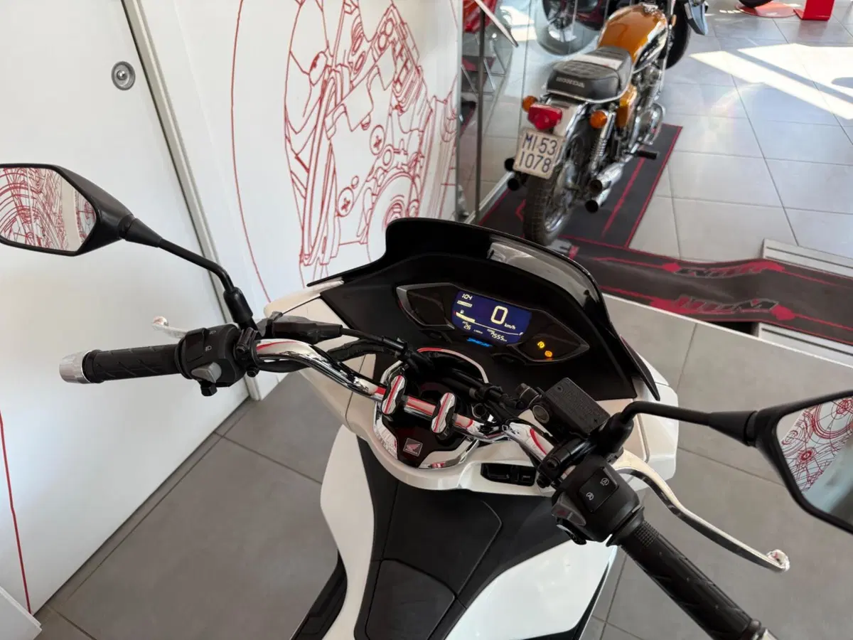Honda PCX 125 (2021 - 24) (8)