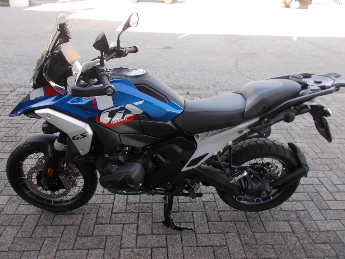 Bmw R 1300 GS (2023 - 26) (2)