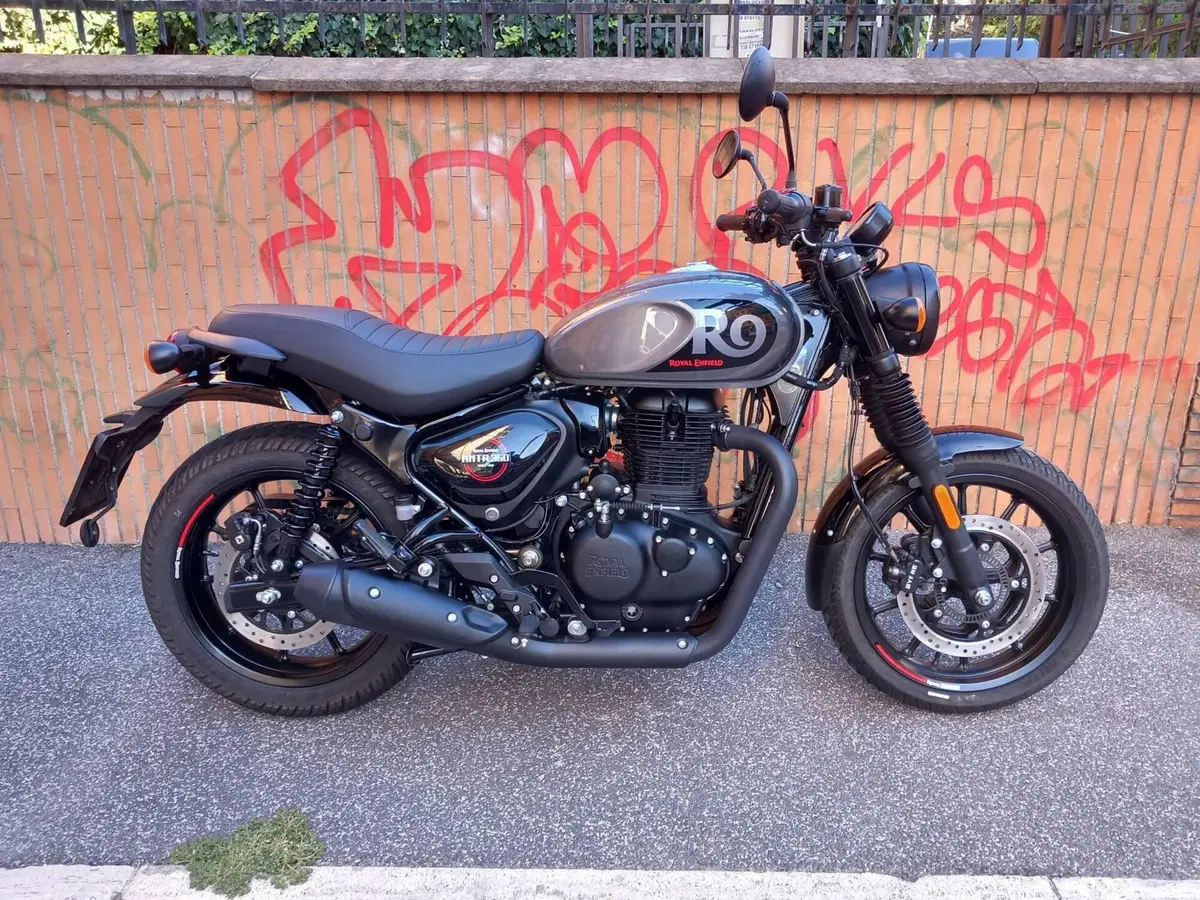 Royal Enfield HNTR 350 (2022 - 26) (3)