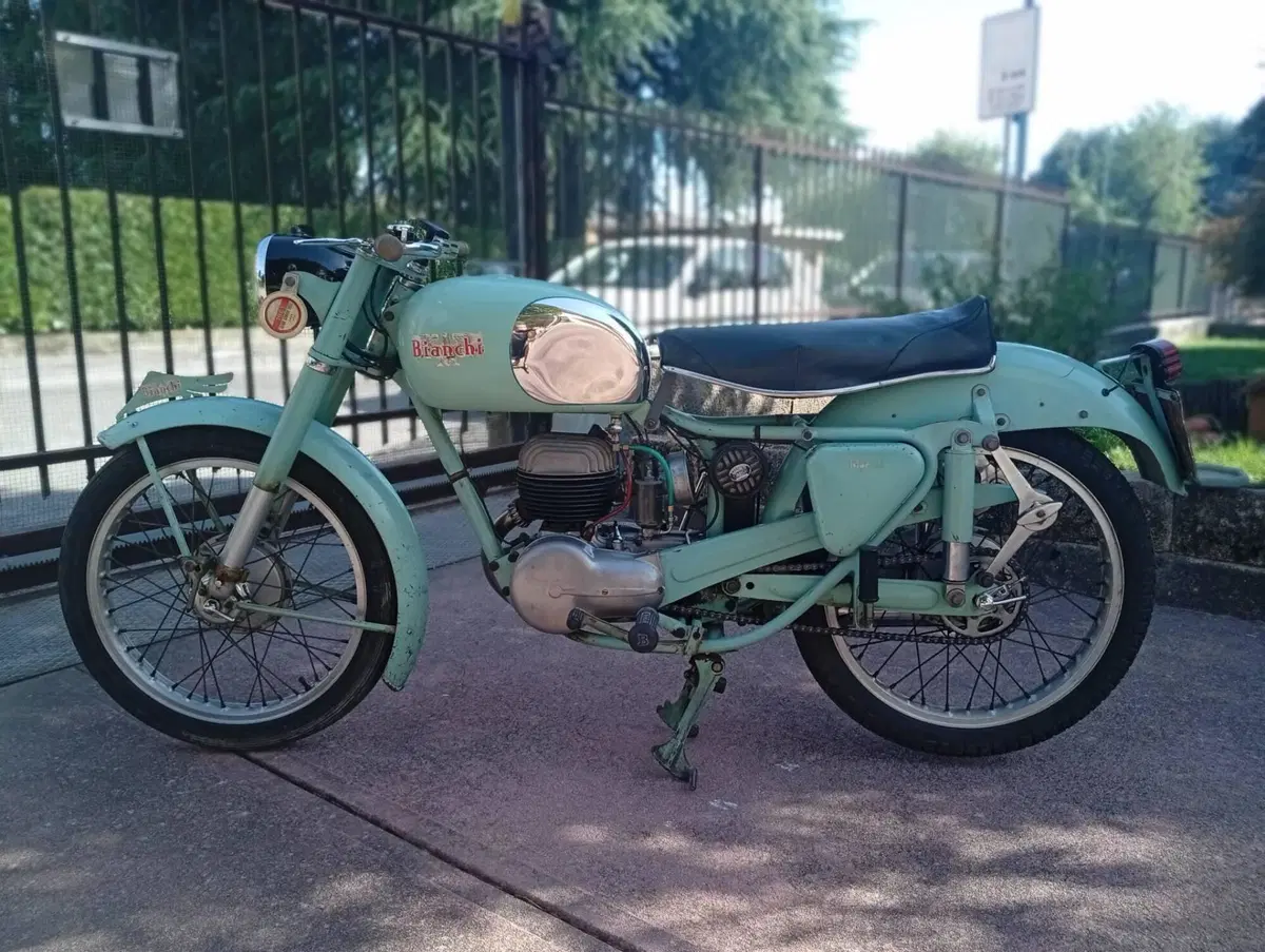 Bianchi Freccia celeste 
