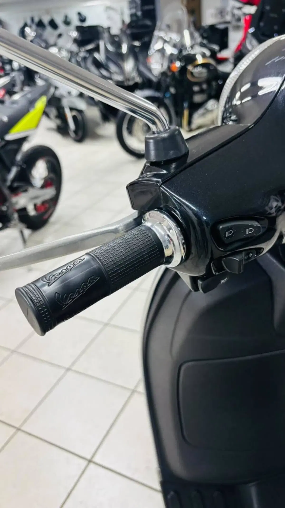 Vespa LX 50 (2005 - 08) (5)