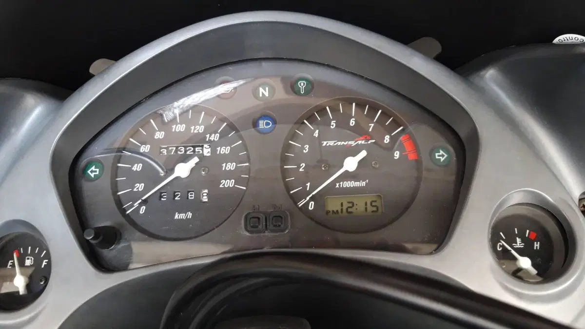 Honda Transalp XL 650V (2000 - 04) (8)