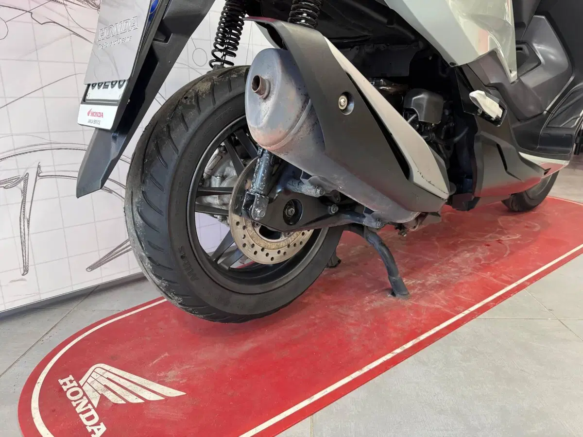 Honda Forza 350 Deluxe (2022 - 24) (12)