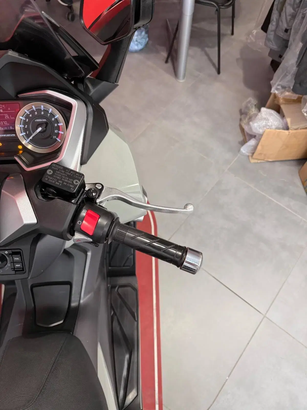 Honda Forza 350 Deluxe (2022 - 24) (15)