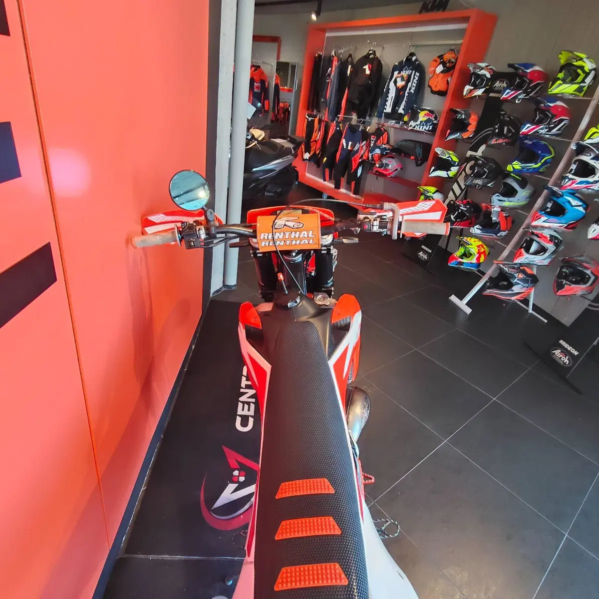 KTM 125 SX (2021) (3)